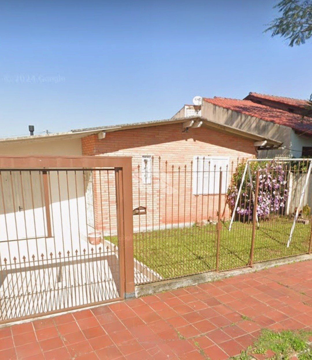 Casa à venda com 3 quartos, 168m² - Foto 1