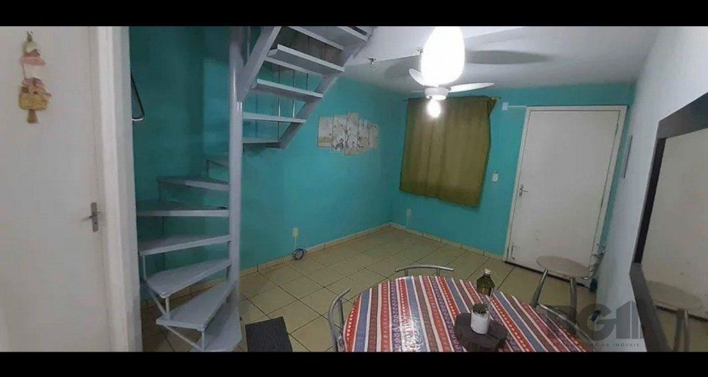 Casa Condominio 2 Dormitório(s) Bairro Restinga