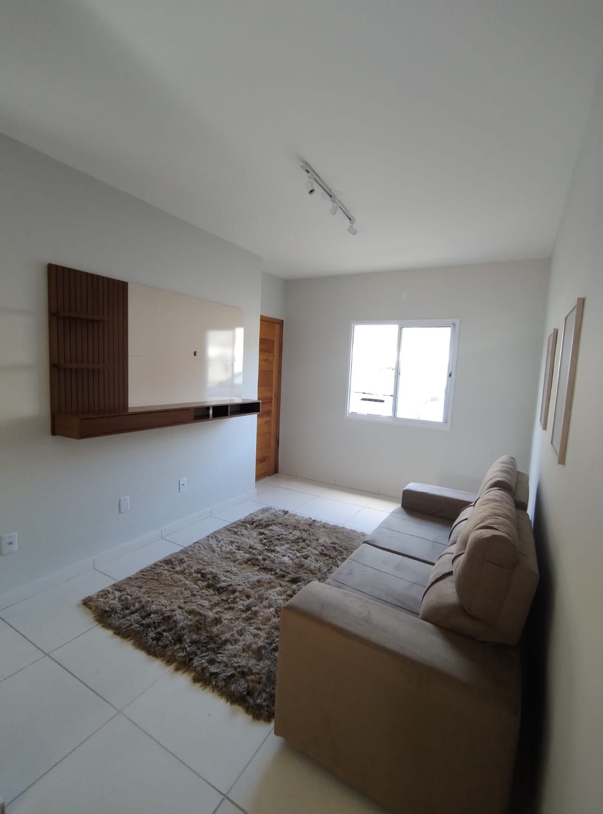 Casa 2 dormitórios no bairro Restinga