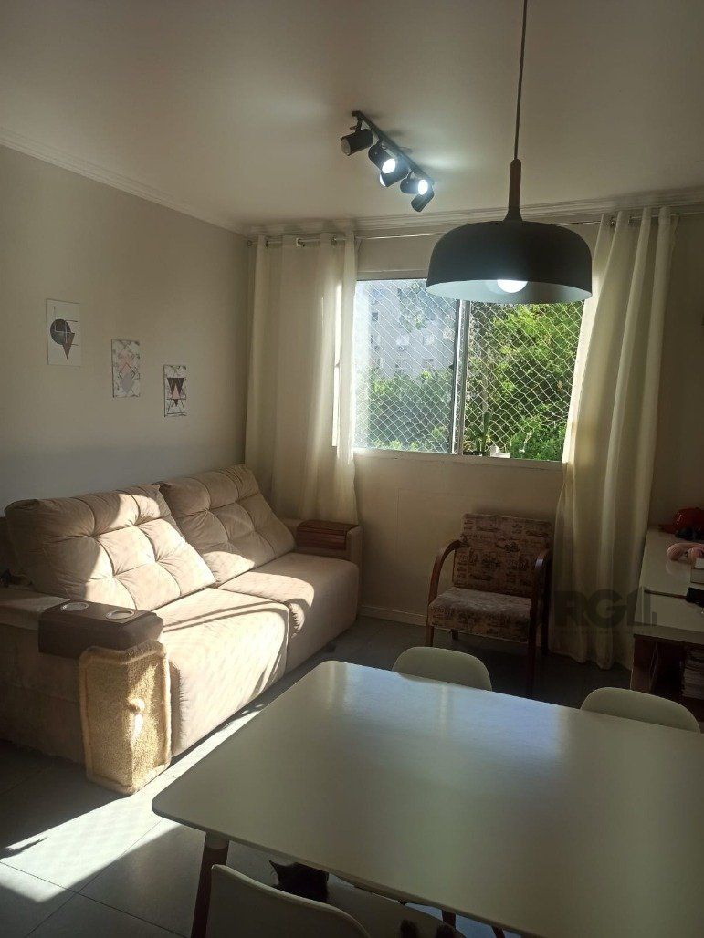 Apartamento 2 dormitórios no bairro Cavalhada