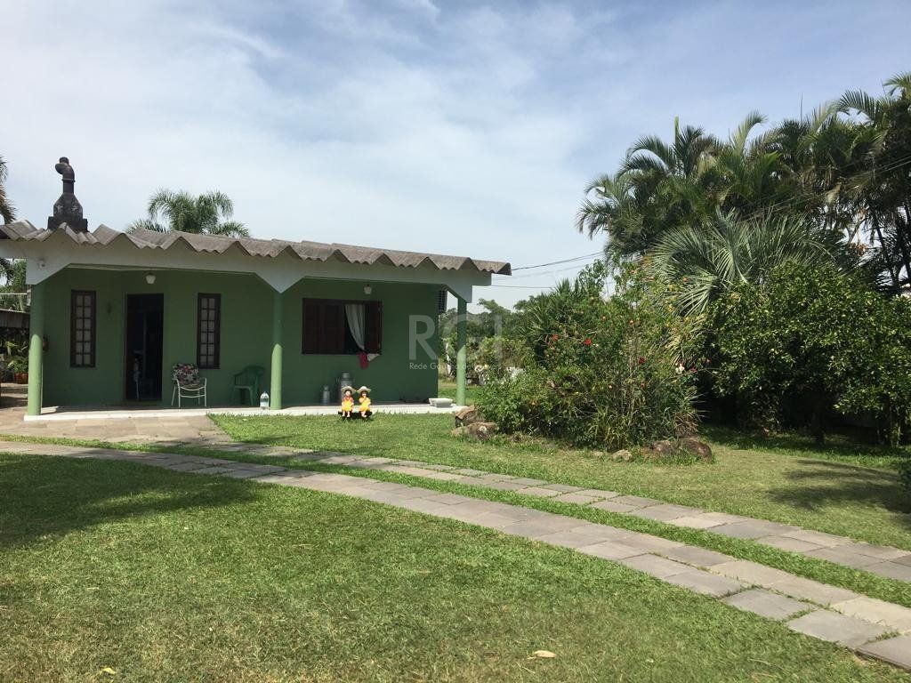 Casa à venda com 3 quartos, 231m² - Foto 1