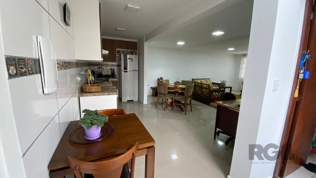 Casa à venda com 2 quartos, 150m² - Foto 8