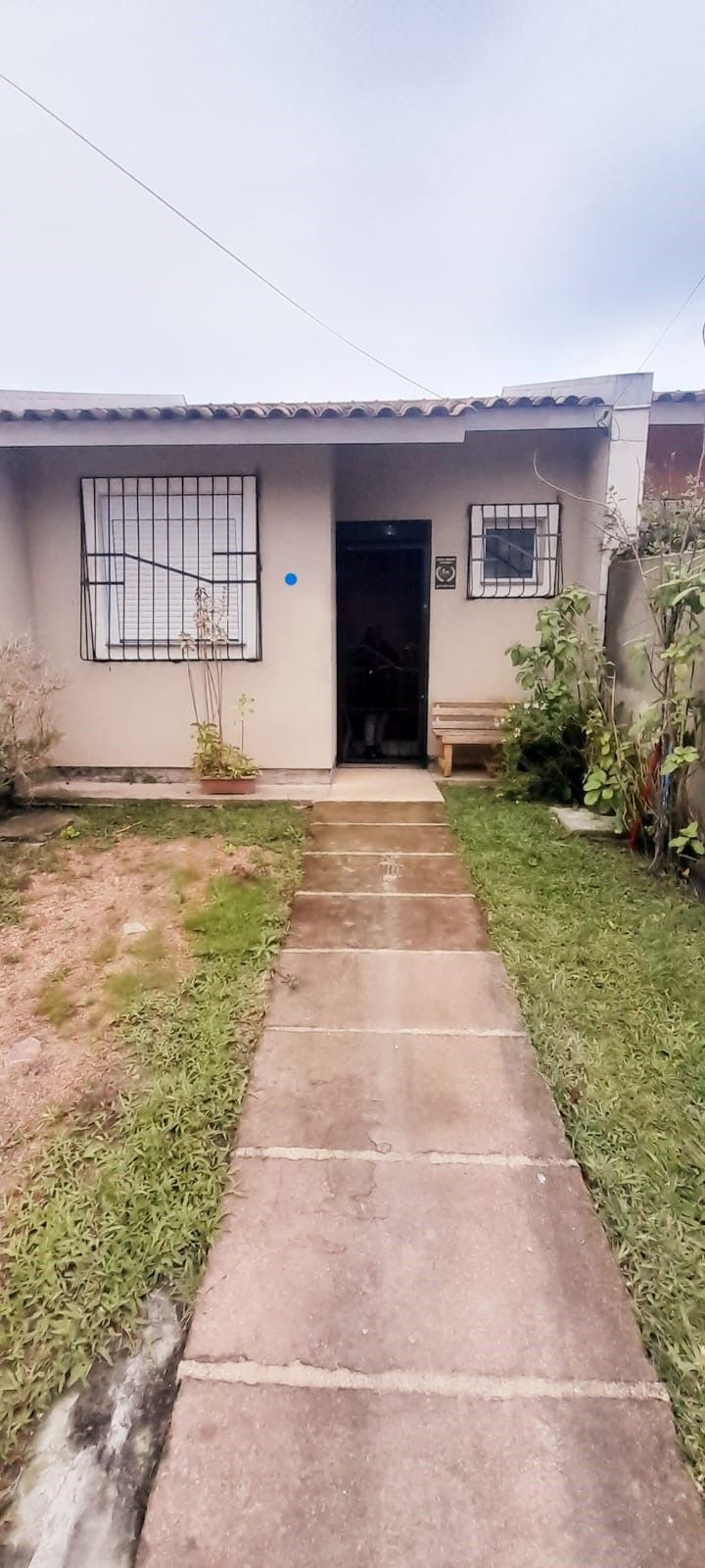 Casa 2 dormitórios no bairro Restinga