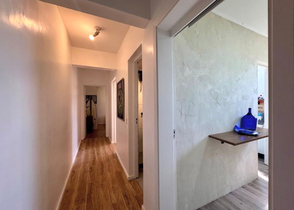 Apartamento dois dormitórios semi mobiliado — foto 4