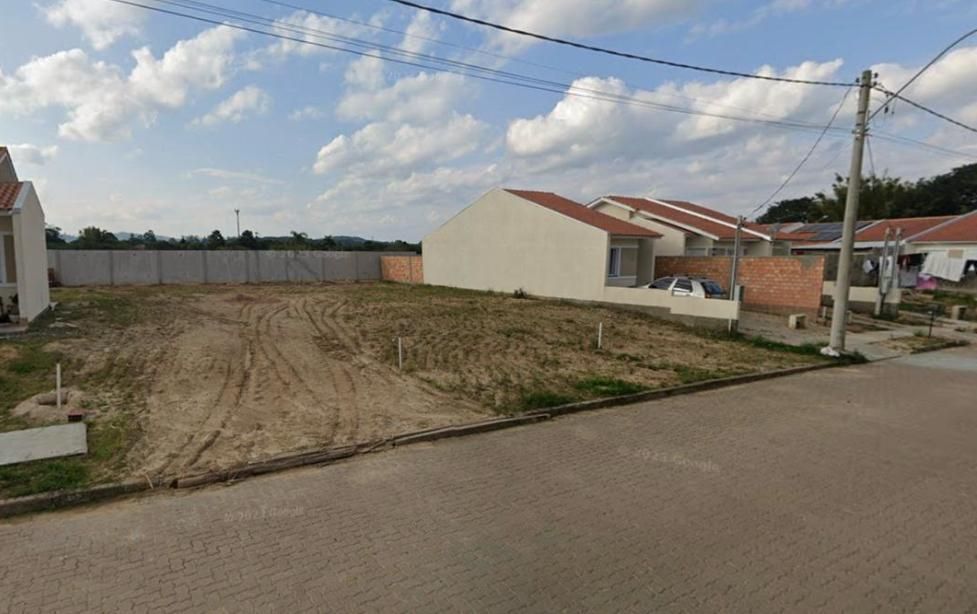 Terreno no bairro Restinga