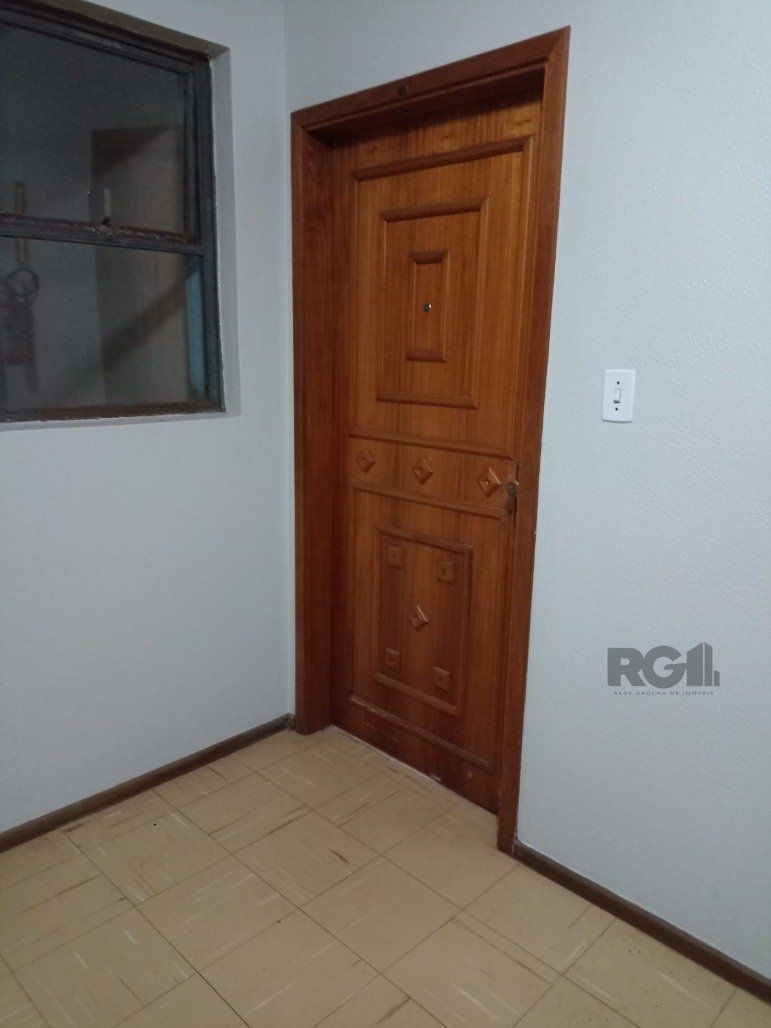 Apartamento 2 Dormitório(s) Bairro Cavalhada