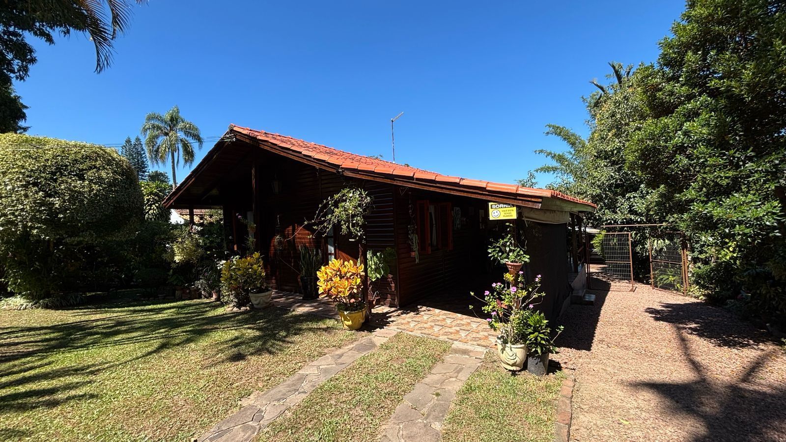 Sítio, 5 quartos, 1798 m² - Foto 1