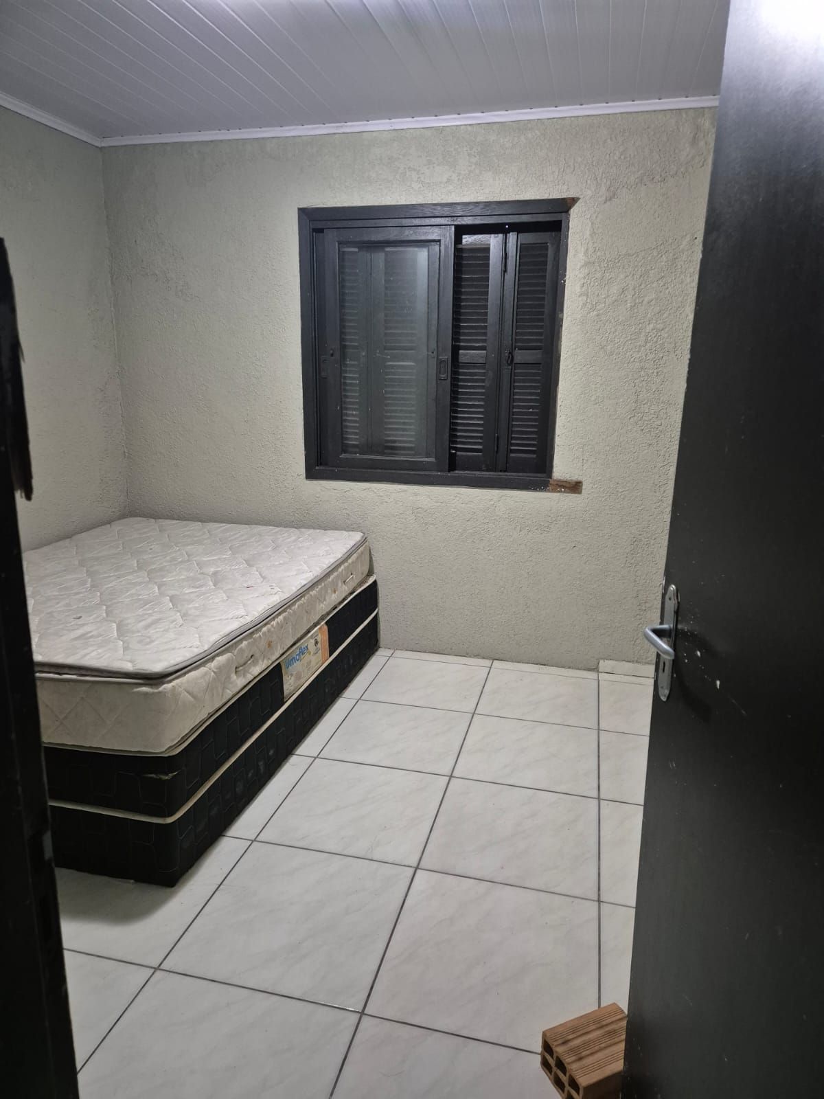 Casa à venda com 3 quartos, 80m² - Foto 9