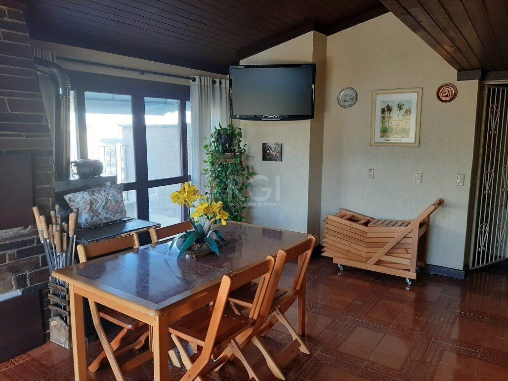 Cobertura à venda com 3 quartos, 250m² - Foto 12