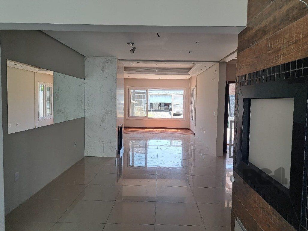 Casa à venda com 3 quartos, 156m² - Foto 4