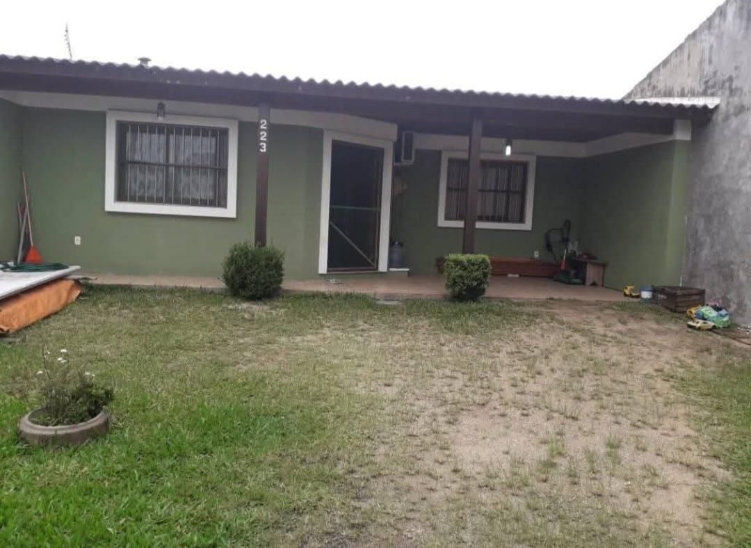 Casa à venda com 100m², 2 quartos, 3 vagas no bairro Hípica em Porto Alegre
