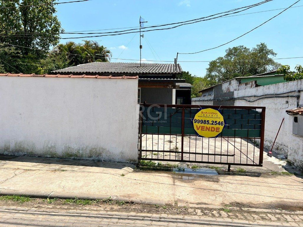 Casa 4 Dormitório(s) Bairro Hípica