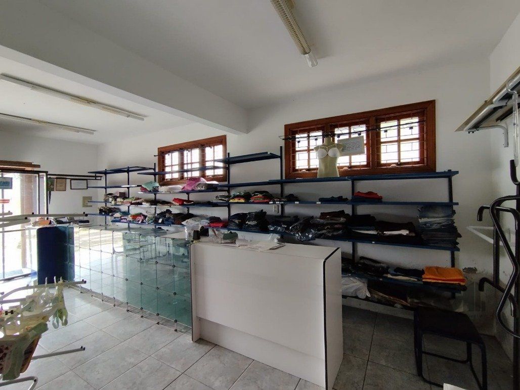 Casa à venda com 3 quartos, 360m² - Foto 26