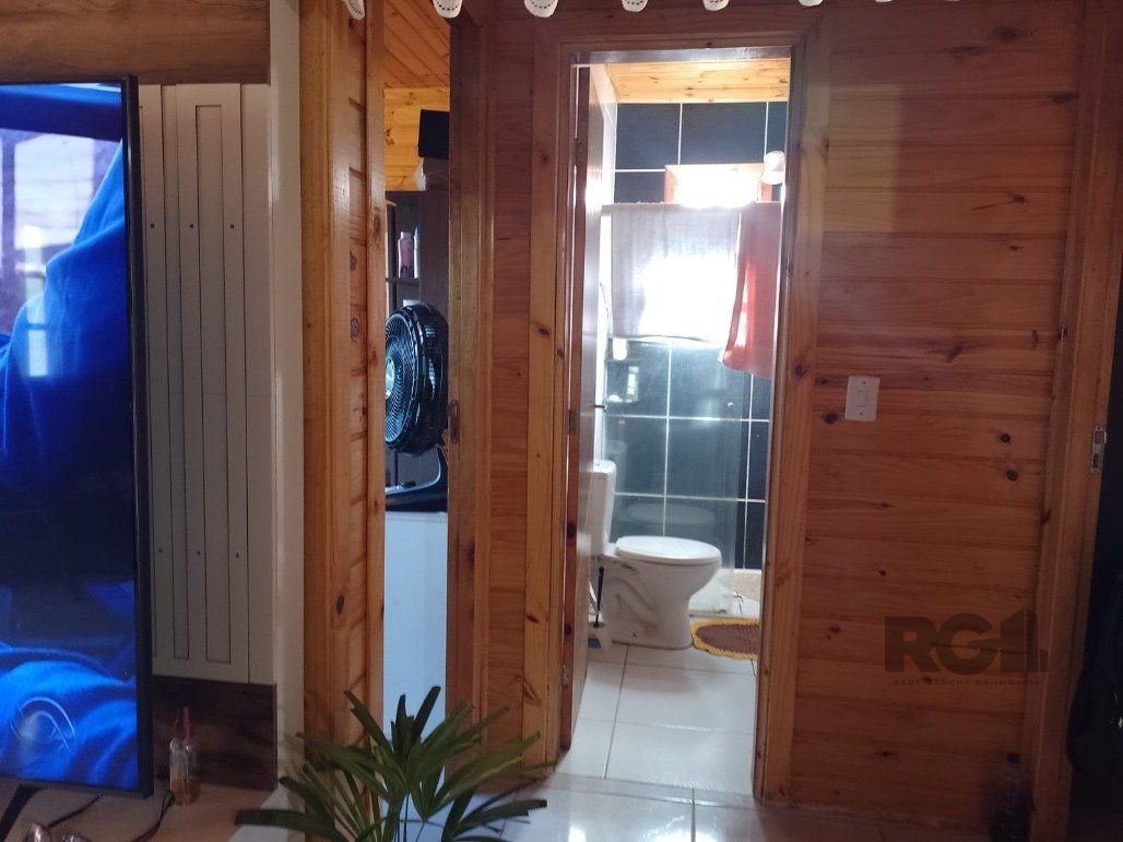 Casa à venda com 2 quartos, 70m² - Foto 7