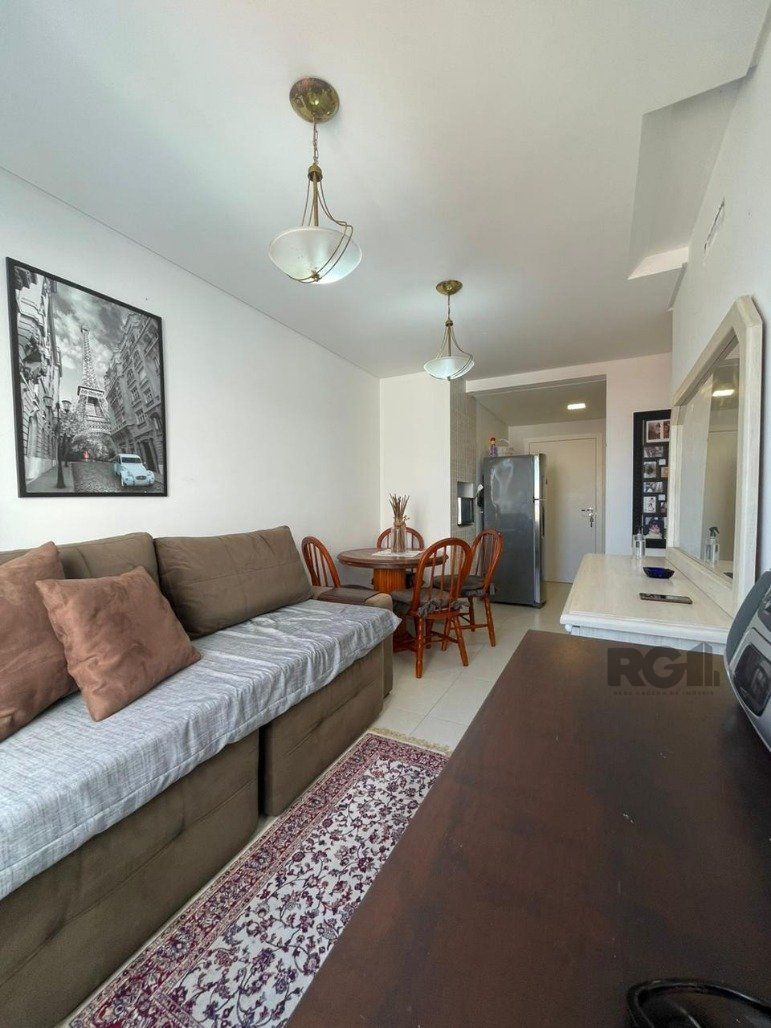Apartamento à venda com 1 quarto, 42m² - Foto 2