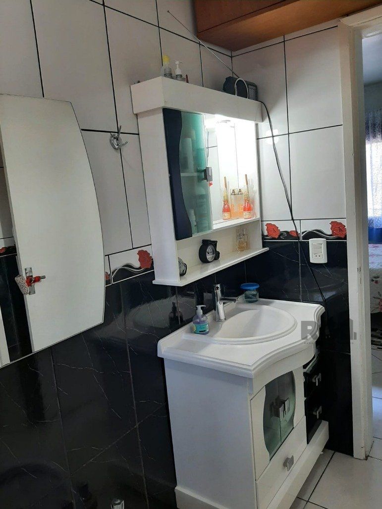 Casa à venda com 5 quartos, 330m² - Foto 11