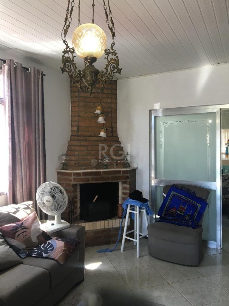 Casa à venda com 3 quartos, 231m² - Foto 4
