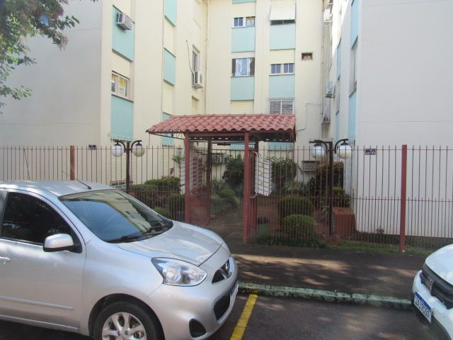 Apartamento, 3 dormitórios no bairro Santo Antônio em Porto Alegre para Comprar