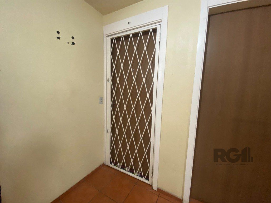 Apartamento 2 Dormitório(s) Bairro Campo Novo