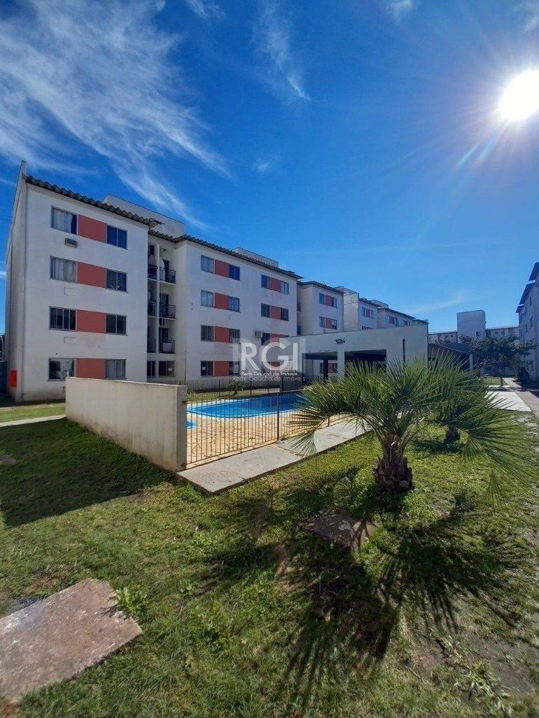 Apartamento à venda com 46m², 2 quartos, 1 vaga no bairro Restinga em Porto Alegre