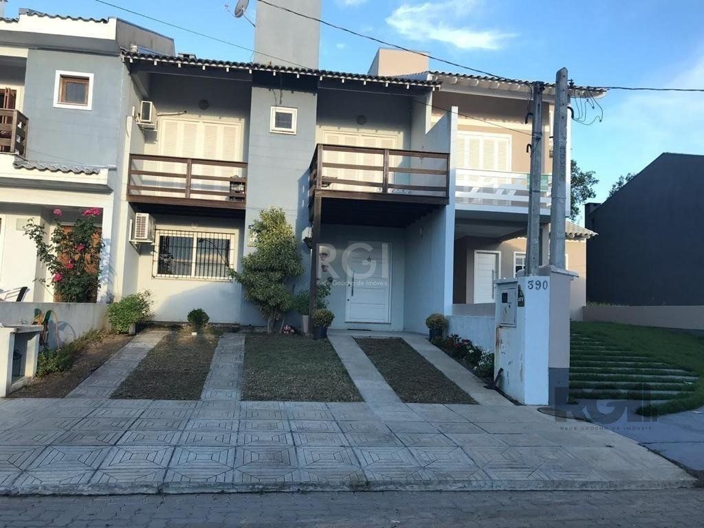 Sobrado para Venda - 140m², 3 dormitórios, sendo 1 suites, 2 vagas - Hípica