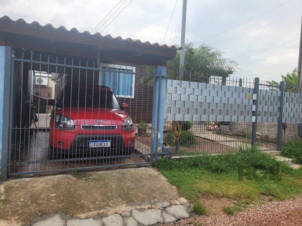 Casa à venda com 2 quartos, 100m² - Foto 1