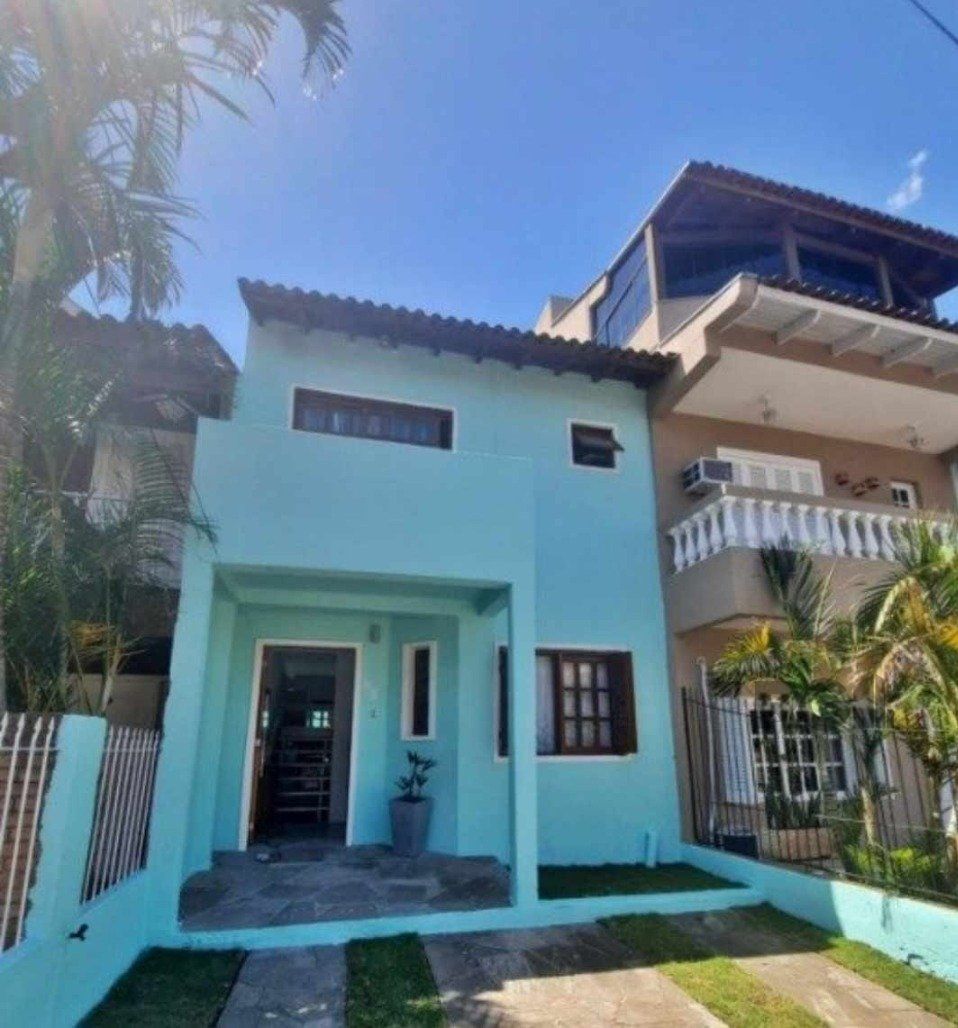 Sobrado à venda com 2 quartos, 100m² - Foto 1