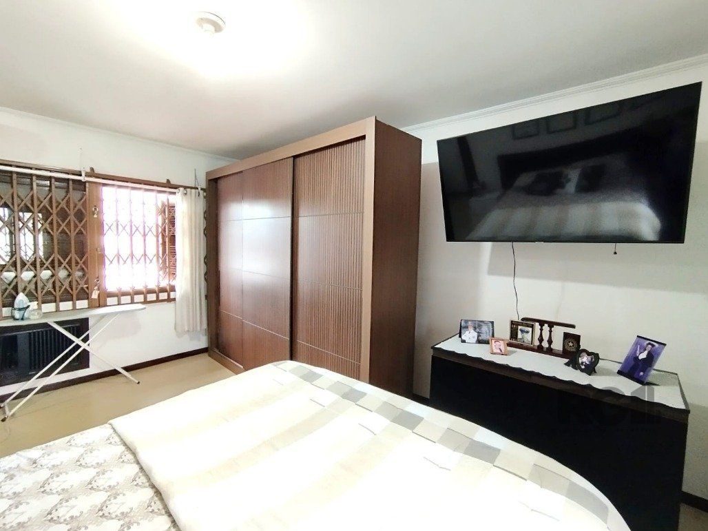 Casa à venda com 3 quartos, 232m² - Foto 16