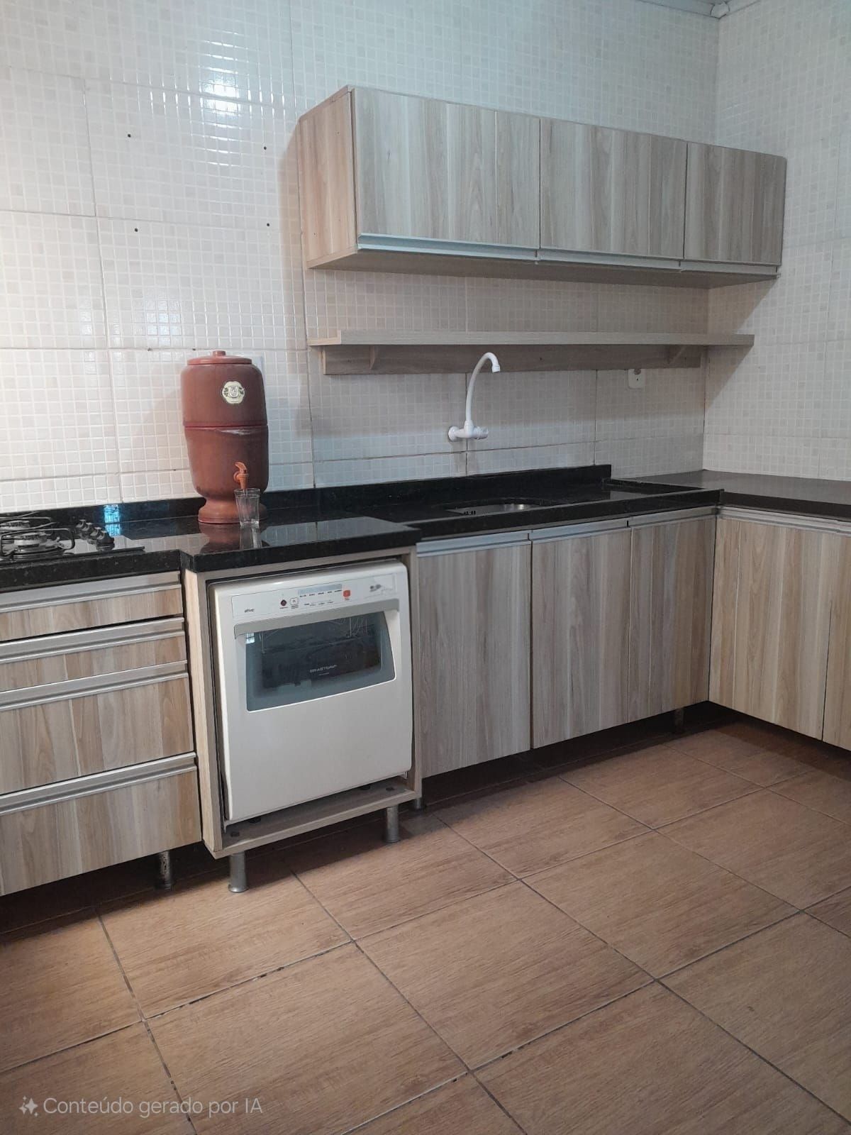 Casa à venda com 3 quartos, 168m² - Foto 4
