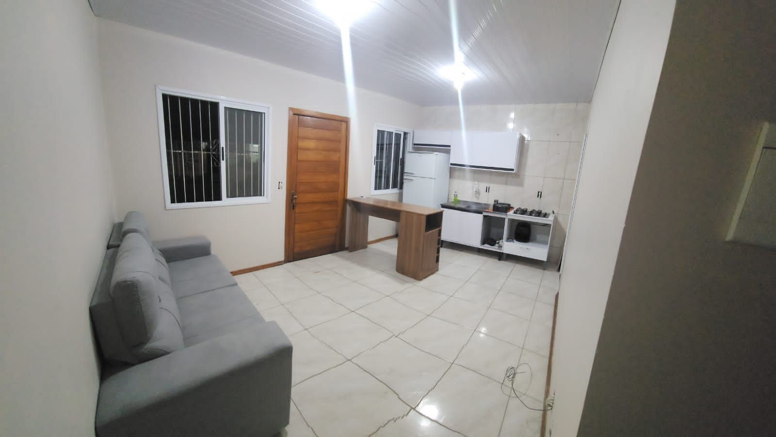 Casa à venda com 30m², 1 quarto, 2 vagas no bairro Restinga em Porto Alegre