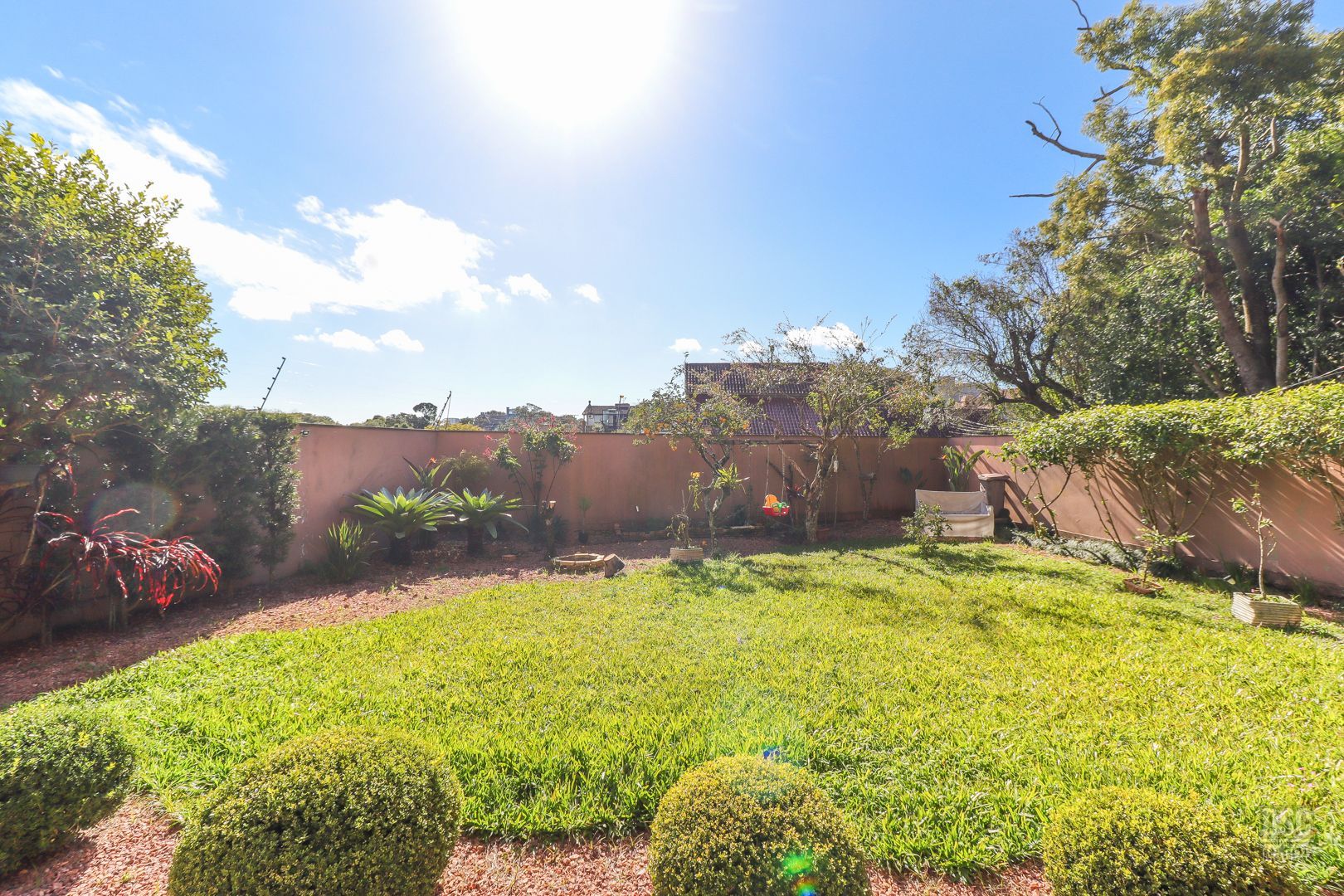 Casa à venda com 3 quartos, 350m² - Foto 3
