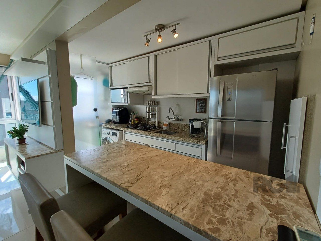 Apartamento à venda com 2 quartos, 68m² - Foto 6