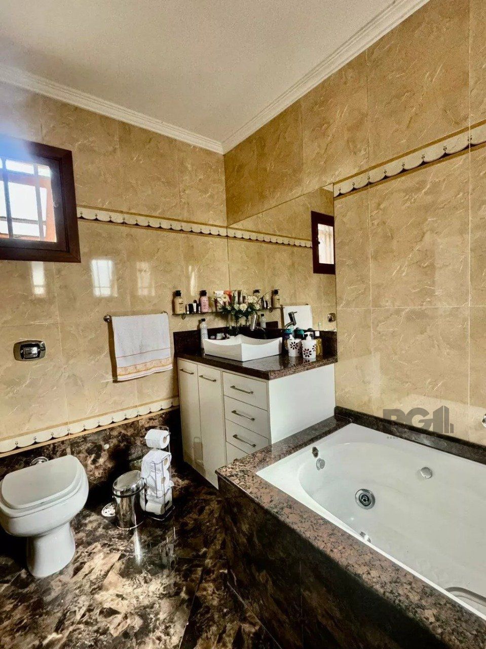 Casa à venda com 3 quartos, 144m² - Foto 11