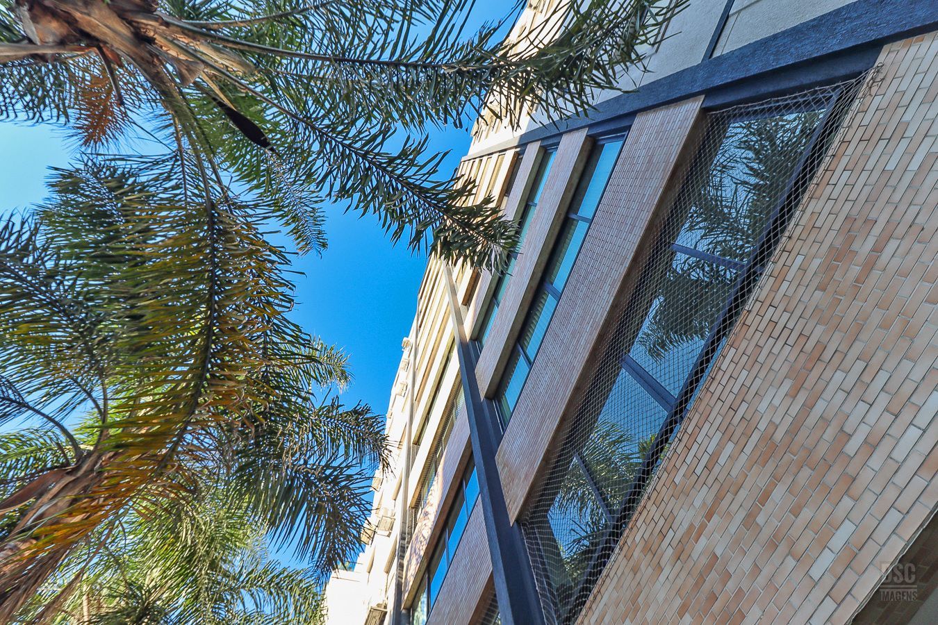 Apartamento à venda com 64m², 2 quartos, 1 suíte, 1 vaga no bairro Tristeza em Porto Alegre