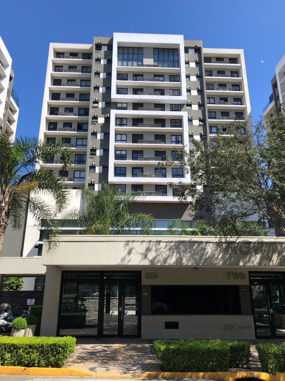 Apartamento à venda com 58m², 2 quartos, 1 suíte, 1 vaga no bairro Jardim do Salso em Porto Alegre