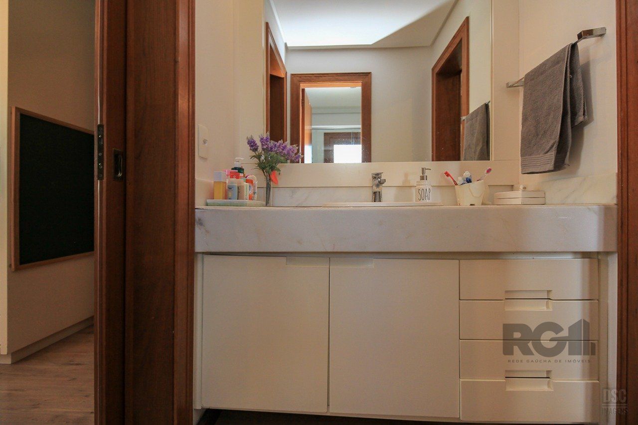 Casa de Condomínio à venda com 3 quartos, 248m² - Foto 21