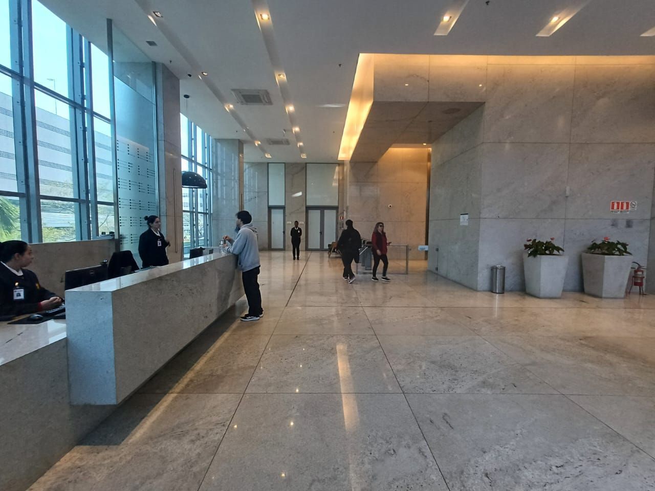 Conjunto Comercial-Sala à venda com 1 quarto, 138m² - Foto 16