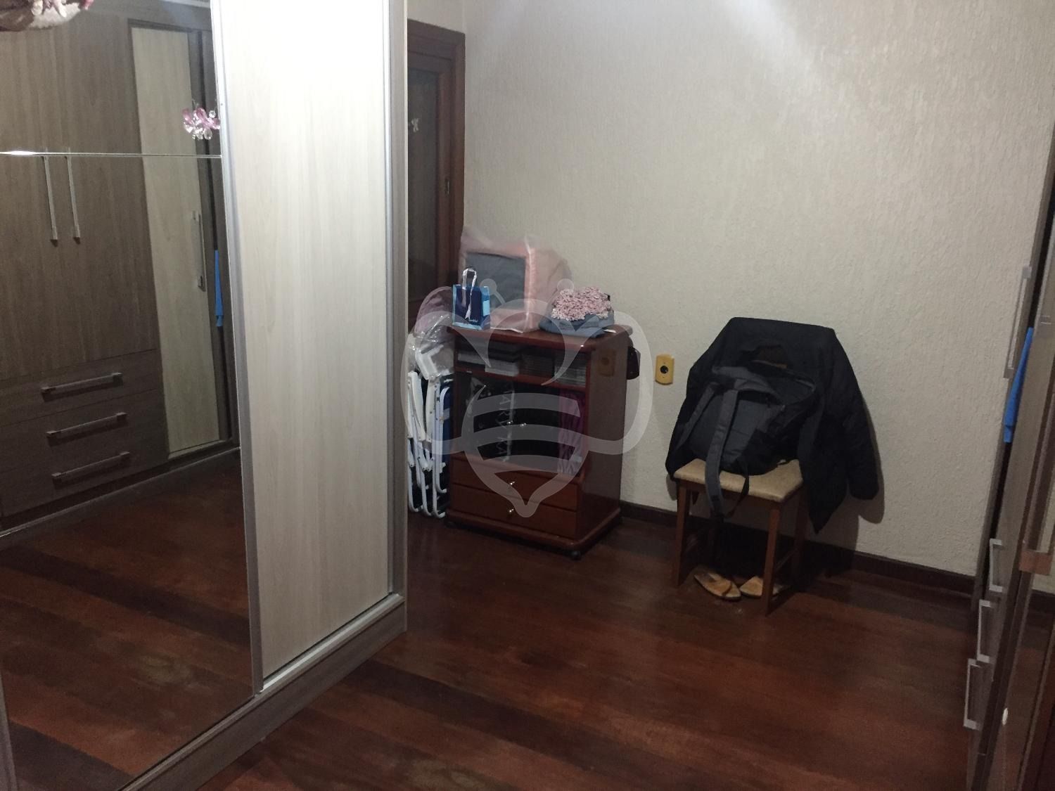 Casa à venda com 4 quartos, 265m² - Foto 4