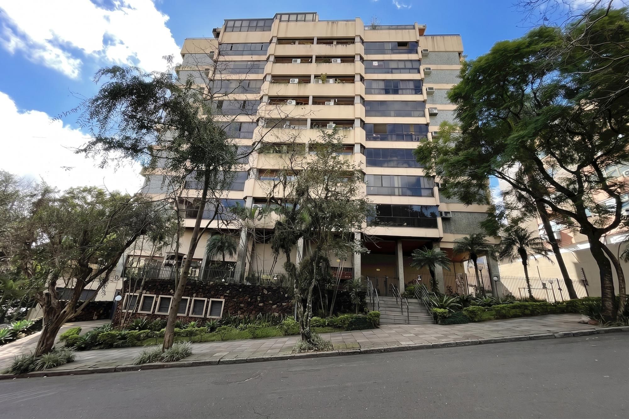 Apartamento, 3 dormitórios no bairro Rio Branco em Porto Alegre para Comprar