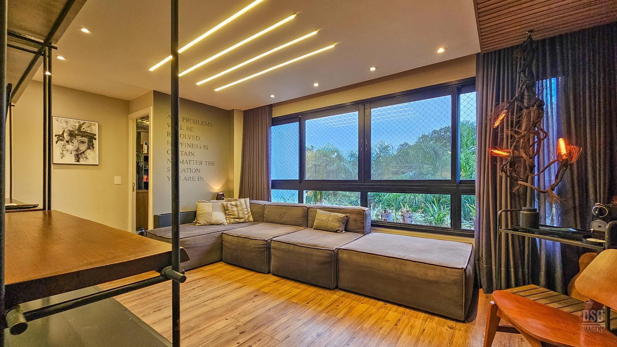 Apartamento à venda com 3 quartos, 85m² - Foto 1