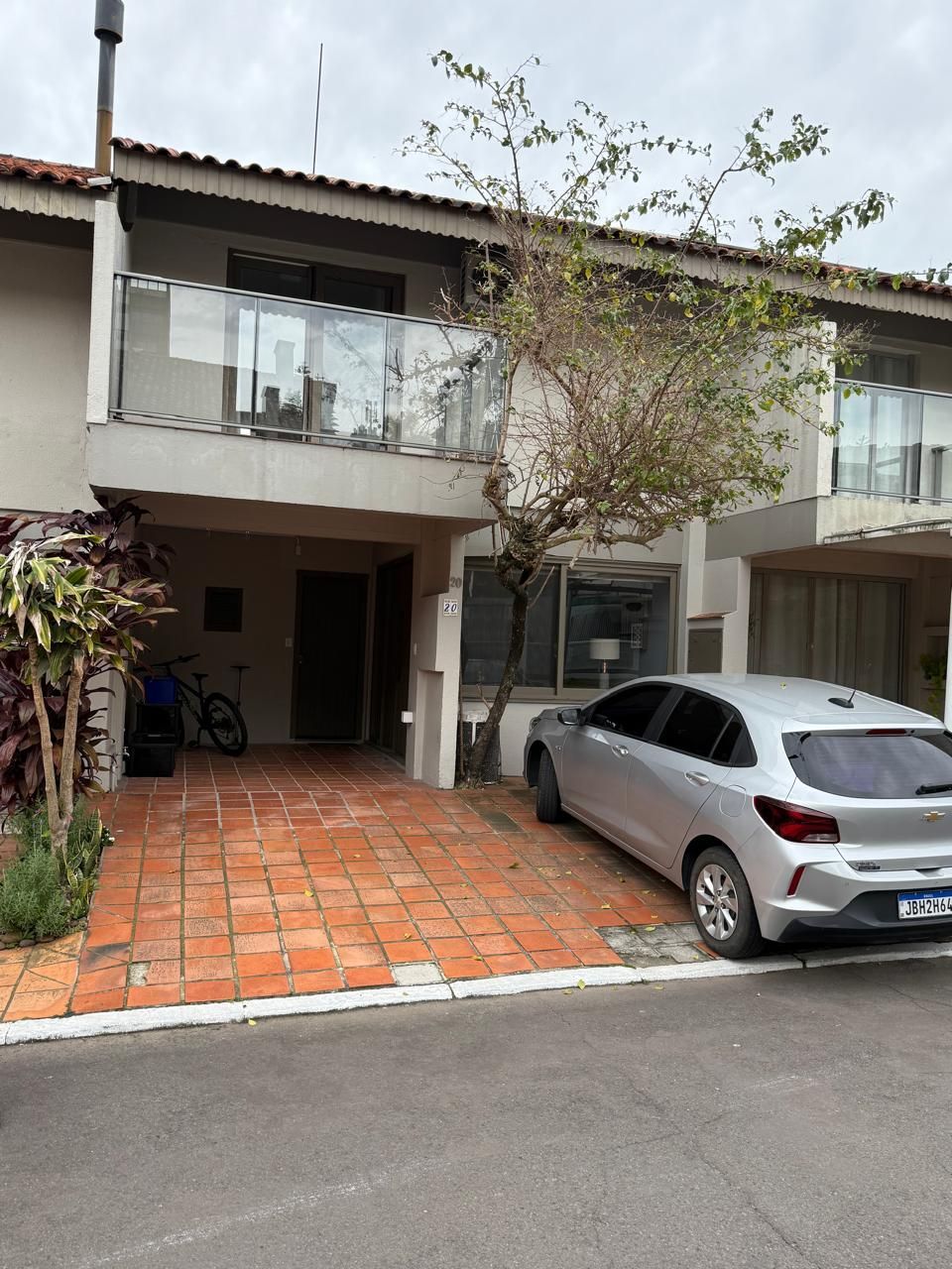 Casa de Condomínio 3 dormitórios no bairro Tristeza