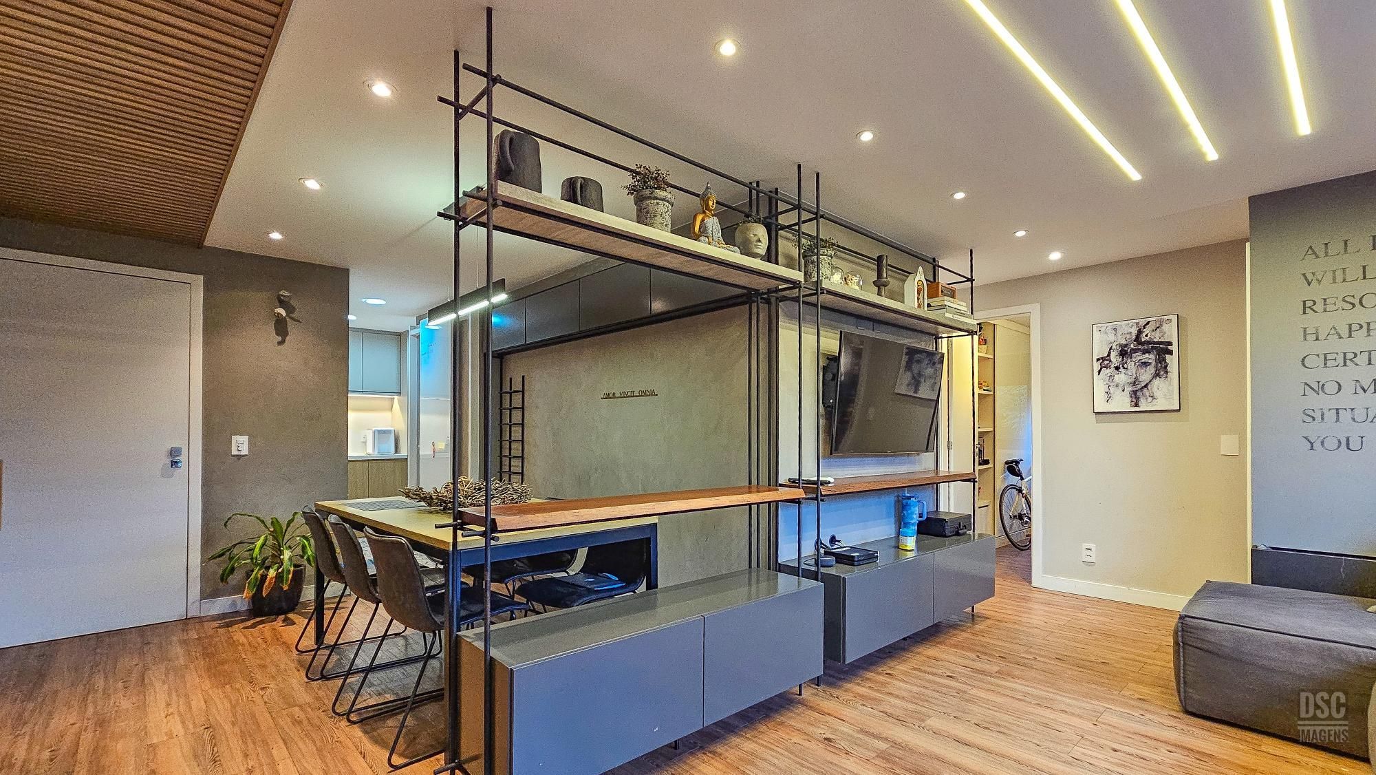 Apartamento à venda com 3 quartos, 84m² - Foto 2