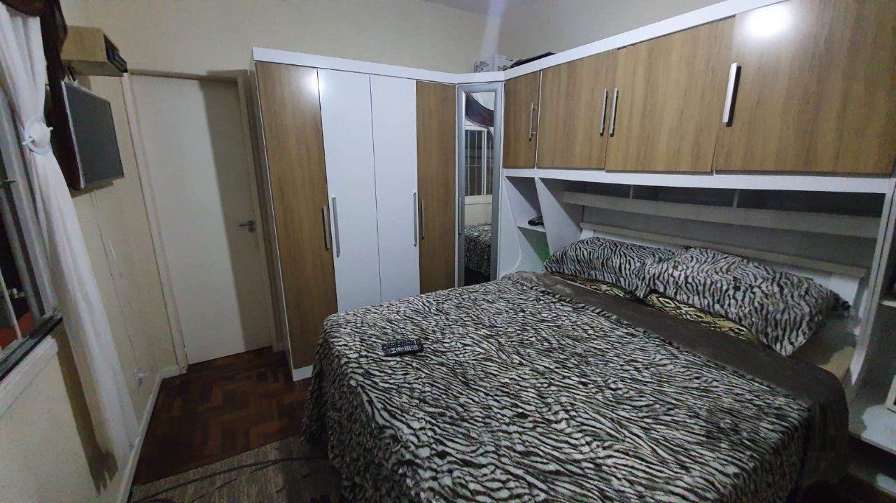 Casa à venda com 3 quartos, 211m² - Foto 9