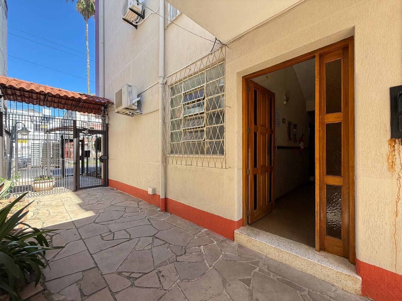 Apartamento à venda com 41m², 2 quartos no bairro Menino Deus em Porto Alegre