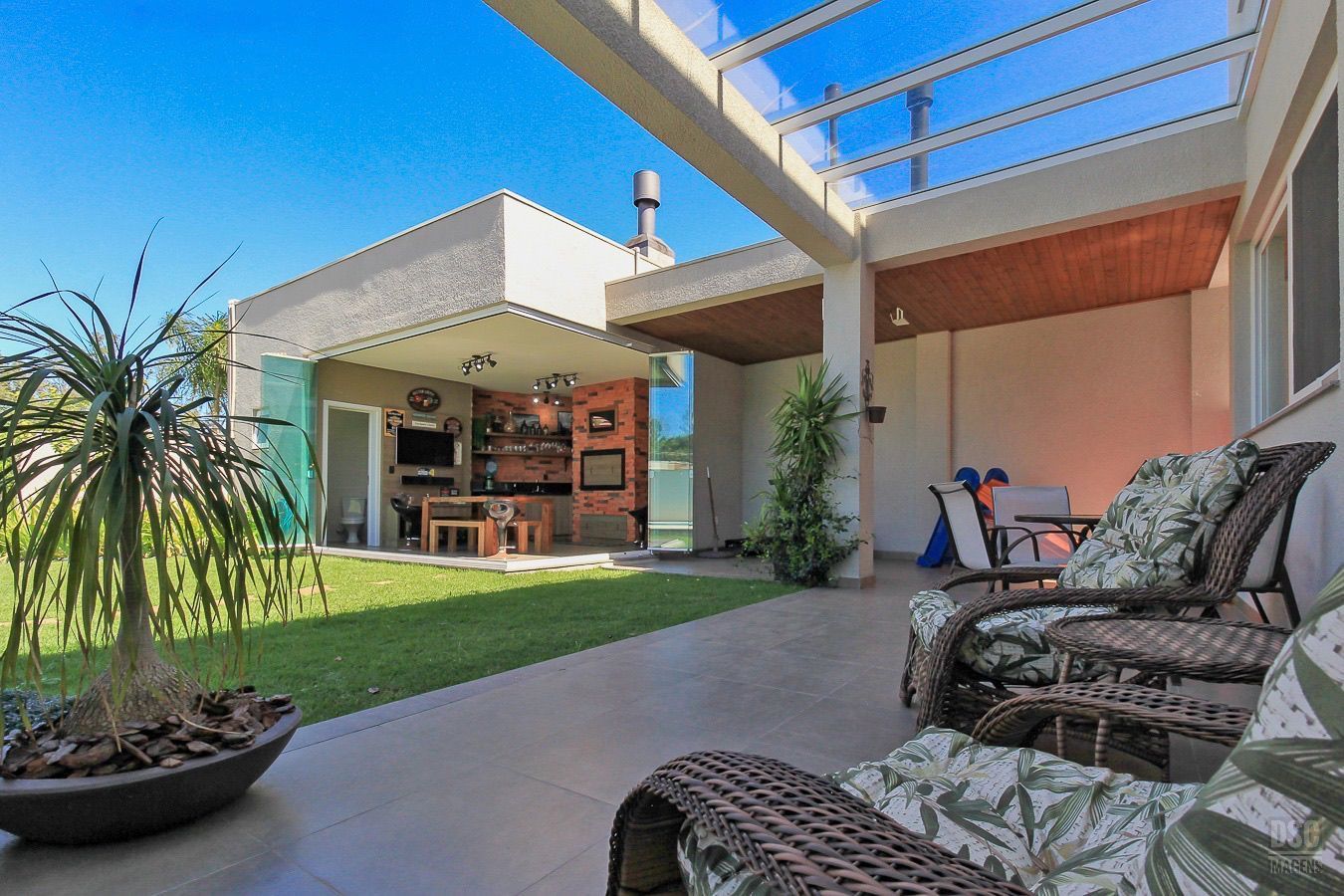 Casa de Condomínio à venda com 4 quartos, 353m² - Foto 33