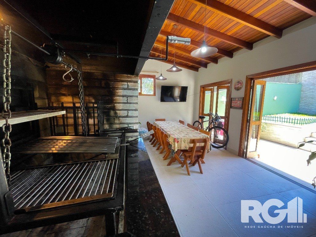 Casa de Condomínio à venda com 4 quartos, 323m² - Foto 17