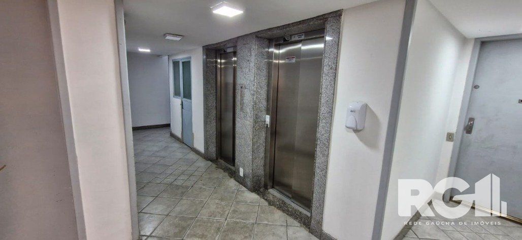 Apartamento à venda com 3 quartos, 80m² - Foto 23