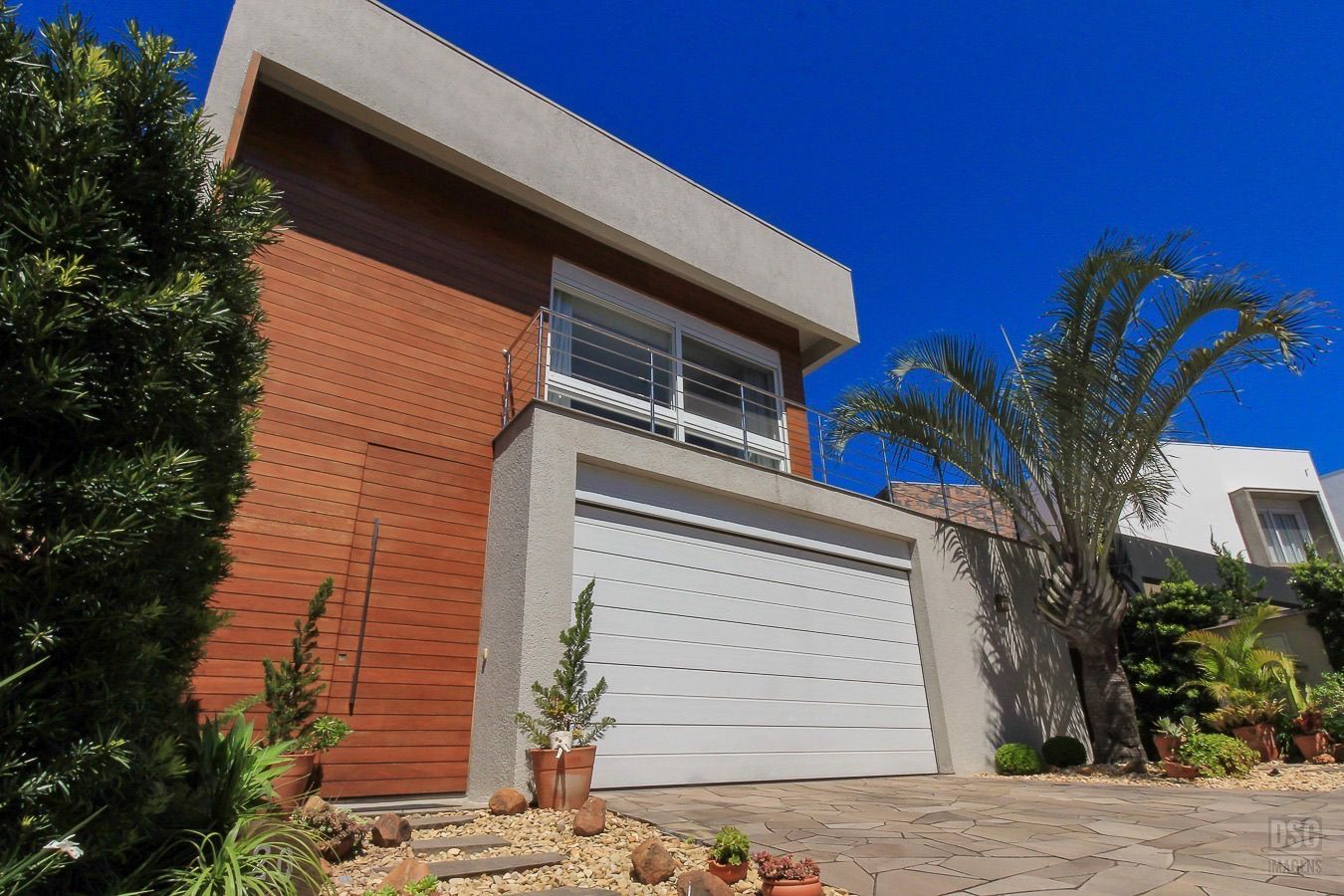 Casa de Condomínio à venda com 4 quartos, 353m² - Foto 1