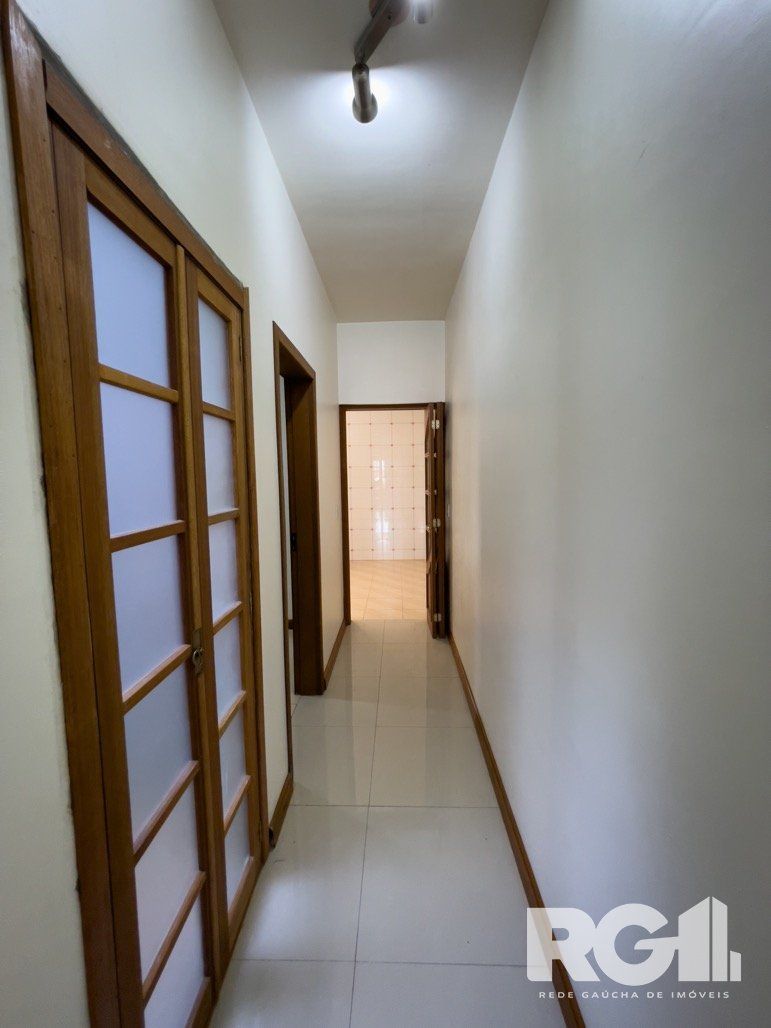 Casa à venda com 4 quartos, 140m² - Foto 8