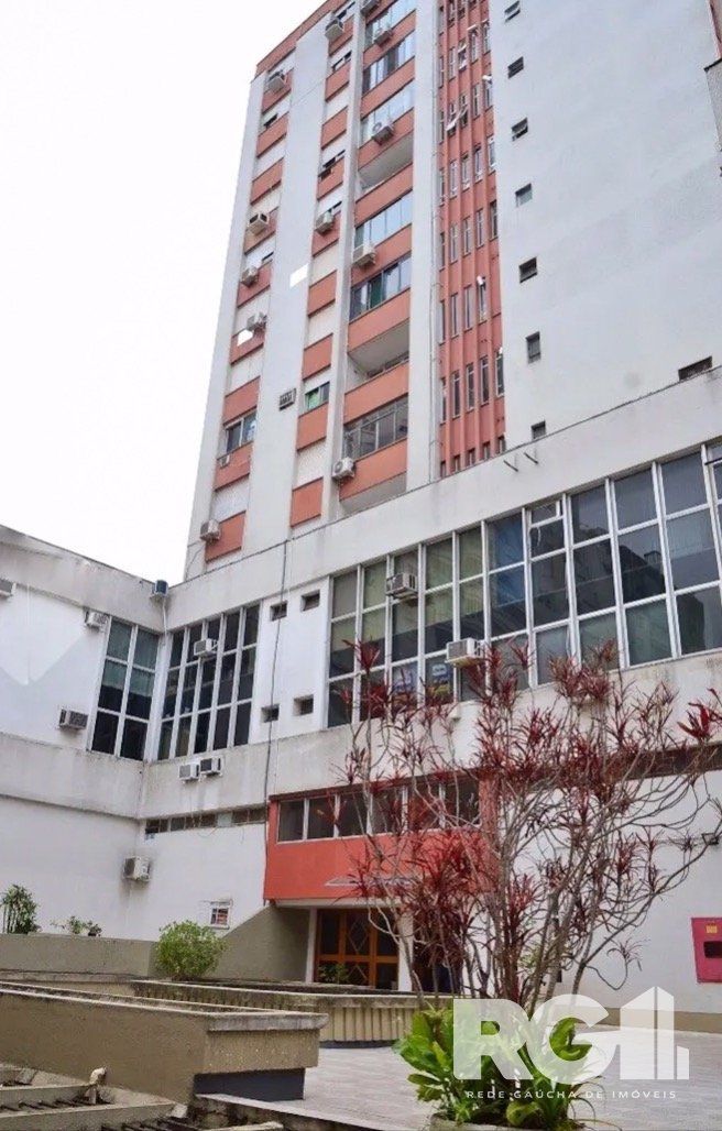 Apartamento à venda com 71m², 2 quartos no bairro Floresta em Porto Alegre